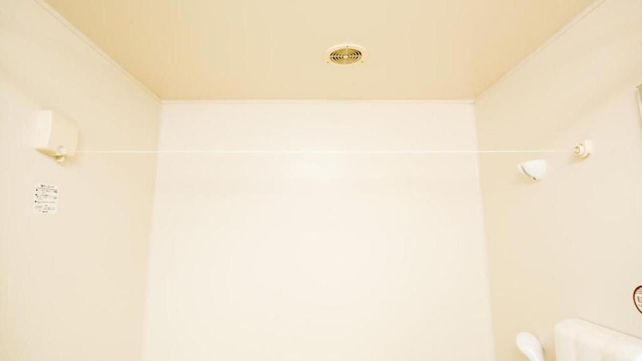 Toyoko Inn Shin-Osaka Higashi-Mikuni Ekimae Exterior photo