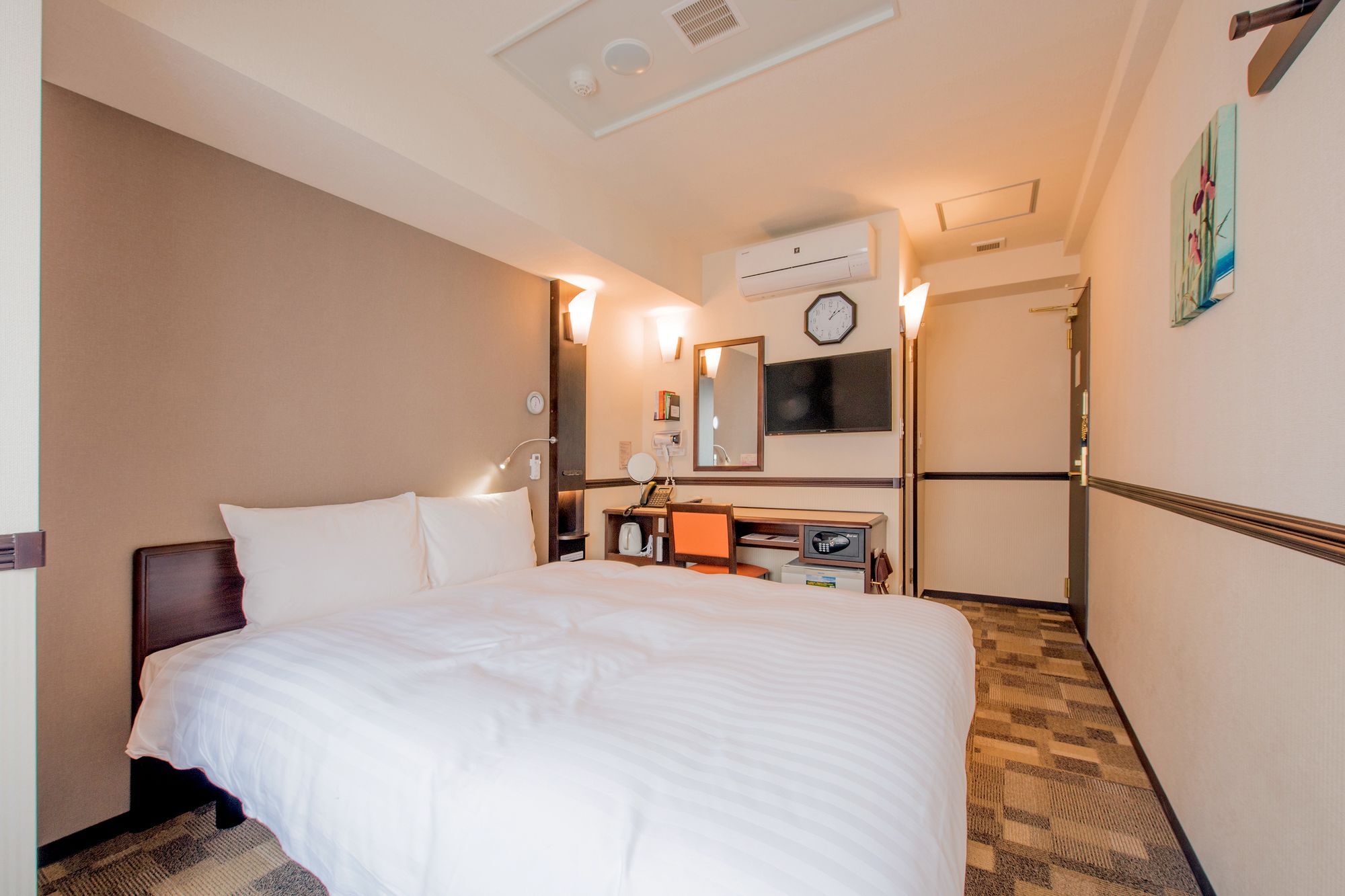 Toyoko Inn Shin-Osaka Higashi-Mikuni Ekimae Exterior photo